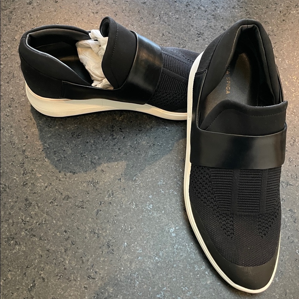 Brand New Via Spiga Black Leather and Knit Sneakers, 8.5 - Picture 3 of 10